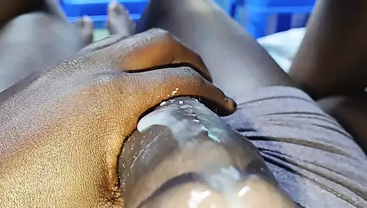 Zenci üvey kız kardeşim sıkı ıslak kremsi amcığına sahip olana kadar yarağıma biniyor