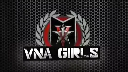 Busty İngiliz hatun sophie dee &amp; tiffany brookes, yapay penis matkap!