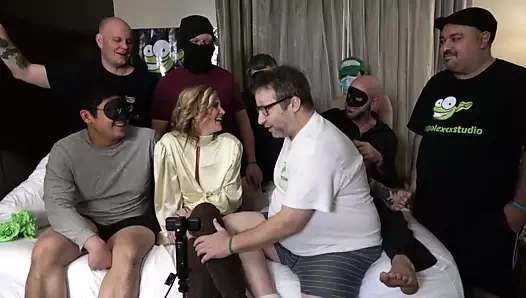 Bayan Dawson ganbang'ın iş önizlemesi ve bts'i için güvenli