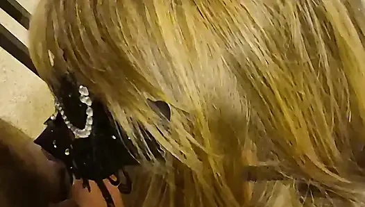 Erkeğimin üstüne düşmeyi seviyorum!