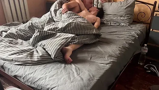 Onunki götüm için çok büyük!! Kadının içine sperm boşalttı!! Beklenmedik bir sürpriz!! Anal!!