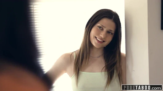 Saf tabu üvey anne üvey amca ile genç yakalandı ve katıldı