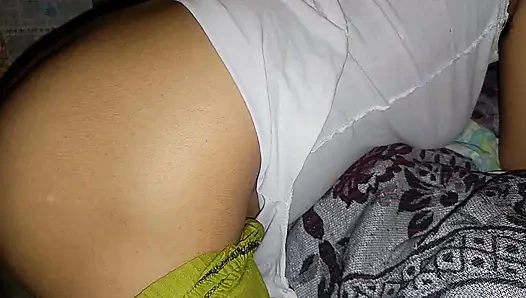 Hintli desi ateşli kız ilk kez gaand chudai, yerel köylü kızı ilk kez seks videosu