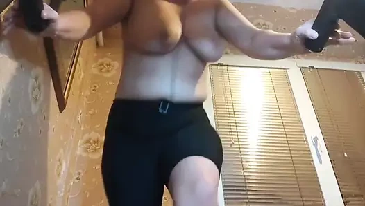 Sert eğitim ve eğitmeni seks kölesine dönüştür