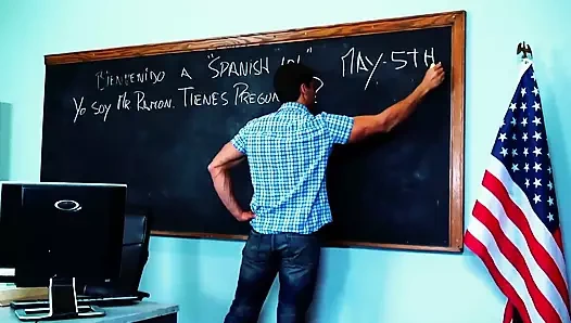 Sürtük öğrenci Vanessa Cage profesörü tarafından amını siktiriyor