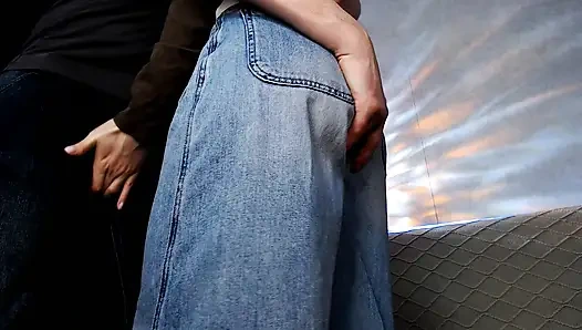 Arkadaşlarımızın evindeki bir partide riskli mastürbasyon ve büyük boşalma