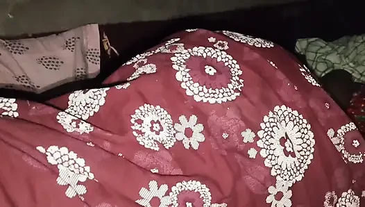 Hintli üvey kız kardeş en iyi işi yapıyor