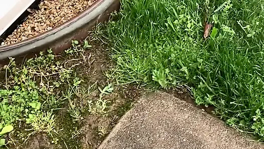 Erkek arkadaşı tarafından mastürbasyon yaparken yakalandı