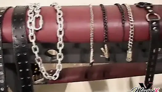 İtaatkar sürtük sarışın güzeli Maxine X ile sikiyor