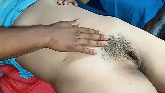 Ben bakireyim ve Tamil Hintli x videosundan ilk üvey kız kardeşim.