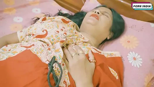 Ateşli Hintli teyze sert seks yapıyor