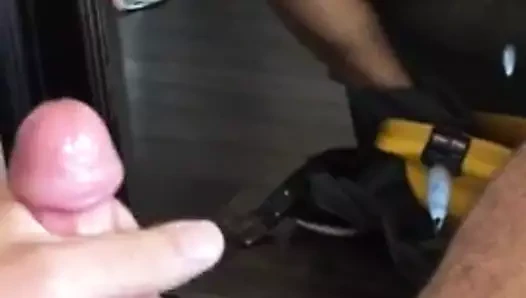 Sıcak ahbap evde bir dışarı krank