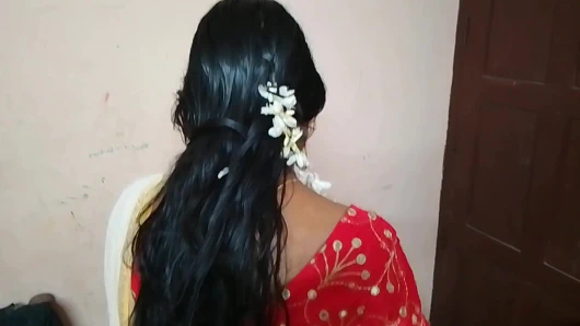 Sari kız kocasının yarağının tadını çıkarıyor