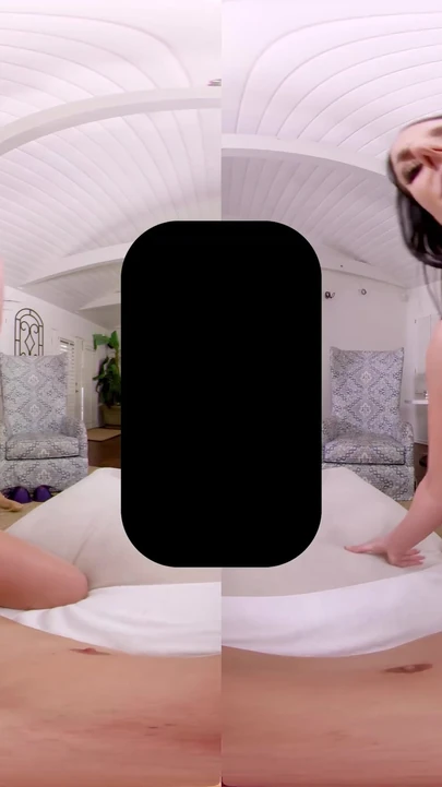 Эпический момент от "BaDoinkVR твоя пышная жена Анджела Уайт имеет в виду что-то особенное для тебя сегодня вечером"