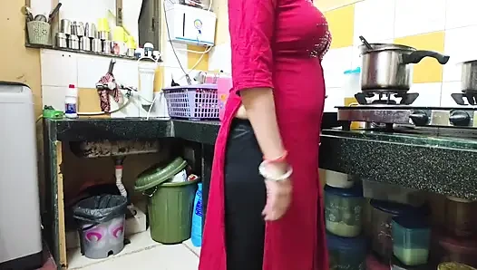 Bhabhi Ko Khana Banane Nhi Diya Devar Ji Ne Kichen Mai Hi Choda