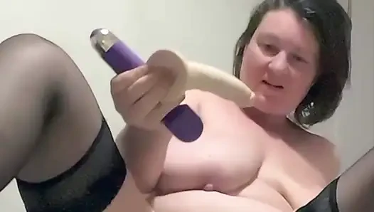 Iphone Versiyonu Kelebek Pozisyonunda Çoraplı Solo Selfie