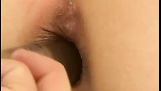 Büyük göğüslü lezbiyenler bacaklarını geniş ve ovmak kendilerini