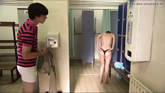 Siwan morris çıplak sahne edit