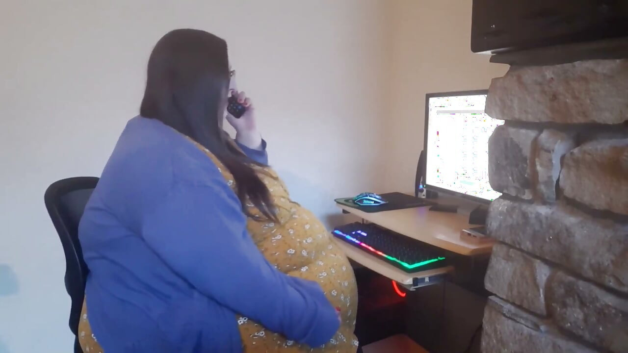 Ssbbw sekreter işte patronu tarafından aşağılanıyor - fantezi