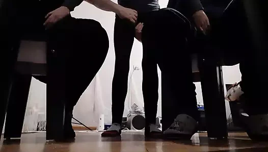 İki kız arkadaşıma mastürbasyon yaparken, ikisi de bana mastürbasyon yapıyor - lesbian-candys