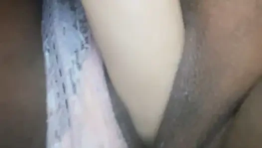 Latin kadın amına mastürbasyon yapıyor