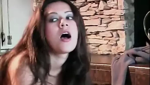 Sıcak pembe istenen esmerin twat gerçekten büyük horoz