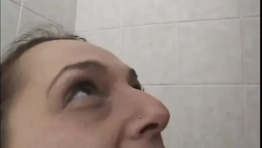 Üvey erkek arkadaşımın sürtüğüyle sonunda sikiştim!