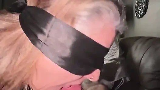 Yarağımdan suyunu temizlemek için sakso
