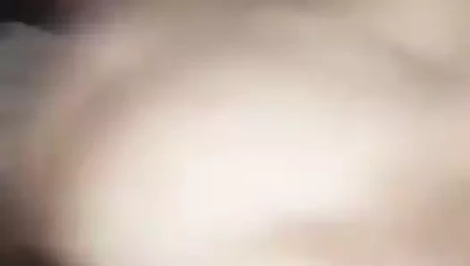 Büyük göt siyah yarağa biniyor