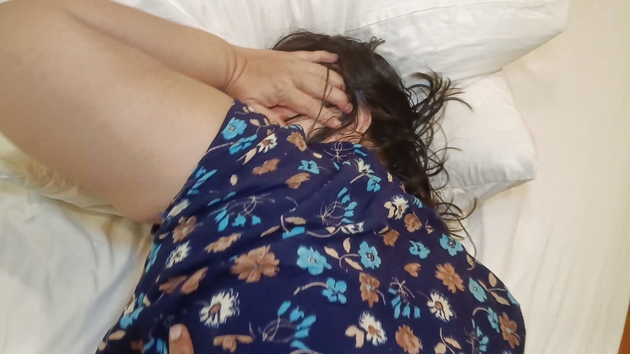Üvey anne, üvey oğlunun pişirdiği yemeği beğenip onu beceriyor