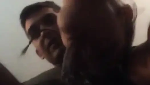 Stoyca mükemmel dağınık gırtlağına kadar alıyor