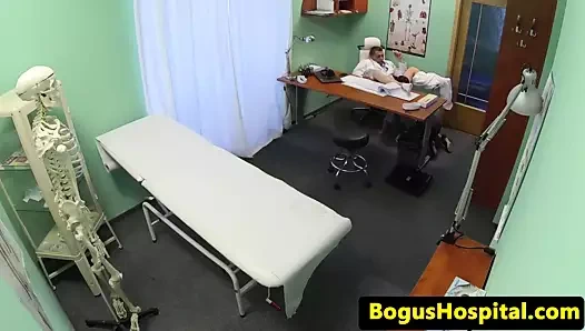 Assfingered bebeğim çevreleyecek dokümanlar pislik