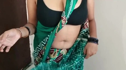Indian hot maid Fucked before hiring, Nokrani Chud gyi Malik se Kaam ke liye (Hindi Audio)