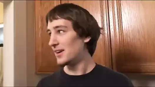 Seksi kolej kızları bir frat ev partisinde bir seks partisine başlar