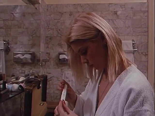 Очаровательная Лола (1979)