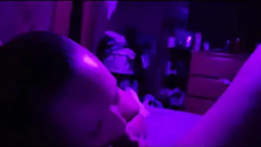 Sürtük evli kadınlar en iyi yarağı emiyor