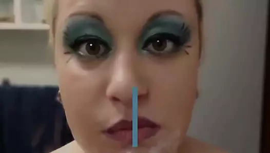 Sevimli çift bu gece sapık bir oyun oynamak istiyor