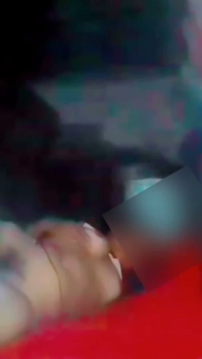 Ateşli Asyalı Hintli genç kız öğrenci - çok ateşli ve seksi | Klip 1