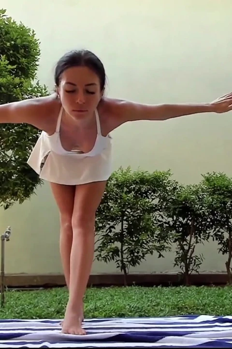 Şehvetli yoga akışı: denge ve arzu sanatını kucakla