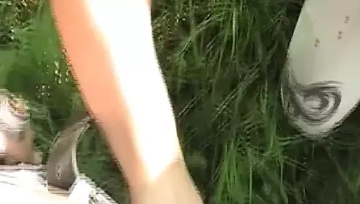 Kolej adam alır ücretli için emme bir horoz