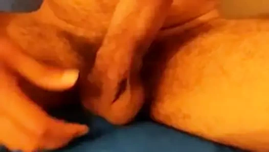 Bağıran ve mastürbasyon şehvetli büyük sert horoz ve yük