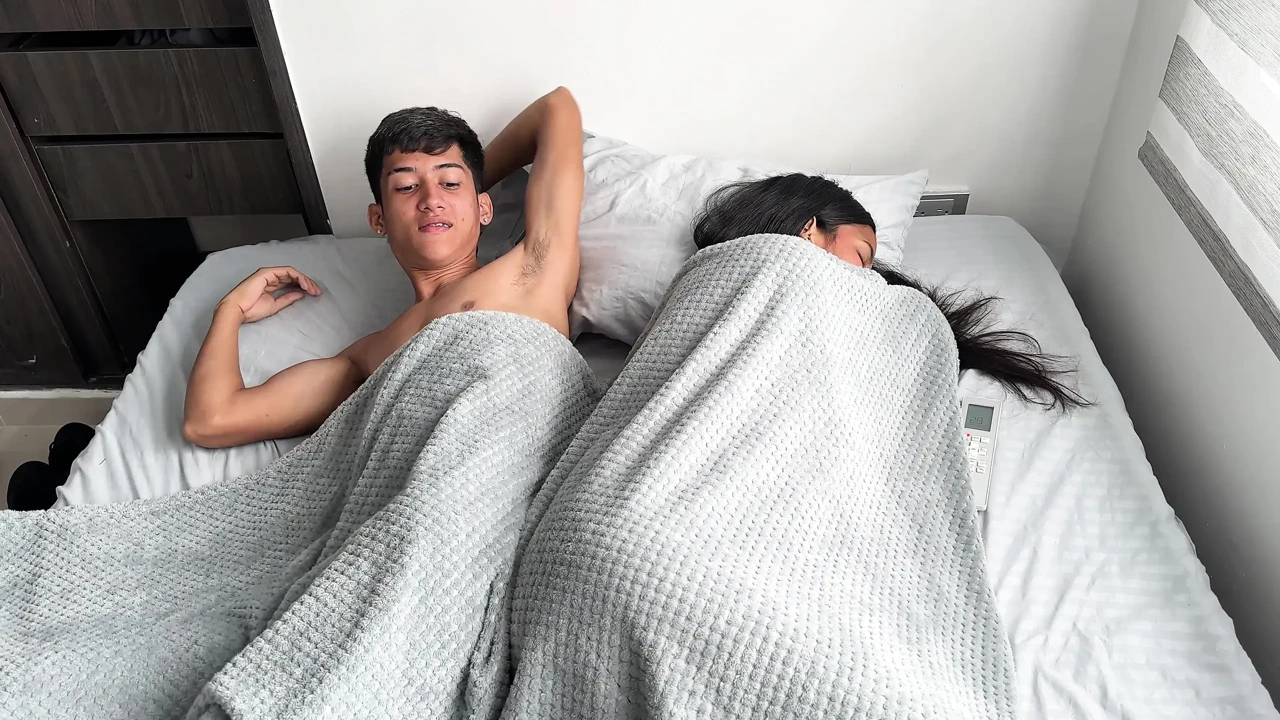 New: I Share A Hotel Room With My Latina Stepsister And I Fuck Her Huge Ass I Take Revenge On Her Delicious Pussy Homemade Sex With Erickandzoe (Latest) - California Special