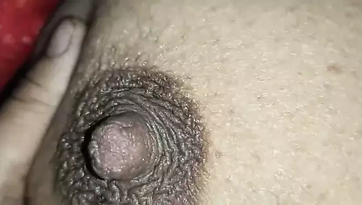 Büyük memeli karım her zaman sikişmeye hazır