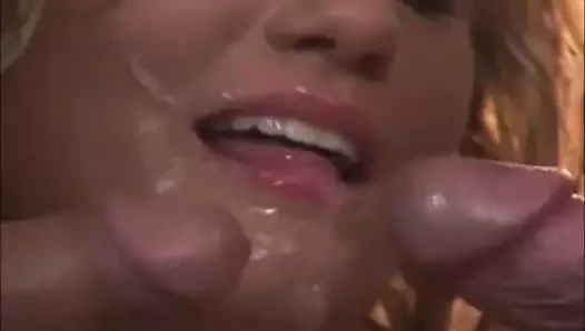 güzel sarışın yüz 229