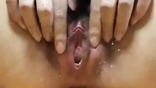 Genç amatör Mastürbasyon ona kıllı kedi