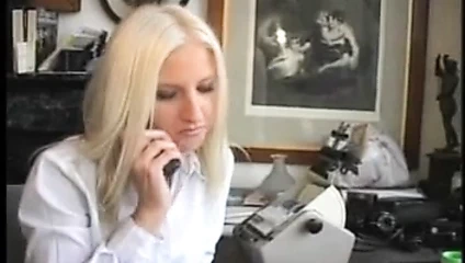 Nadia ve sarah lez sahne