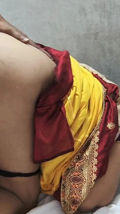 Desi köy Hint güzel bhabhi sıcak romantik seks ve karnına boşalma | Bölüm 2