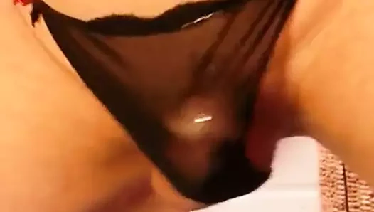 Knickers içinde meyve suyu sıkmak