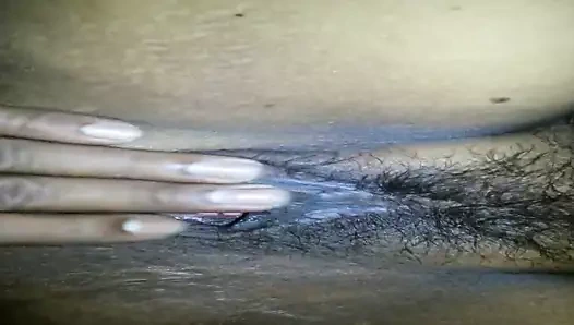 Benim sh'nin kıllı amını parmaklıyor