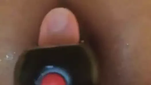 Benim sıkı göt deliğimle oynuyorum.